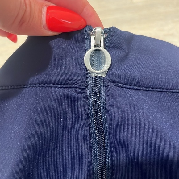 Kinona NWT Luxury Golf and Life Straight Drive sleeveless top navy blue UPF 50+ - Picture 7 of 10